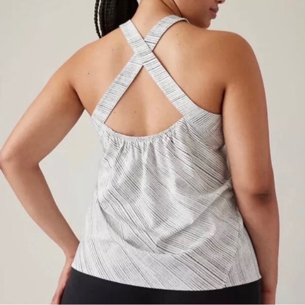 Athleta Workout Flare Yoga Tank